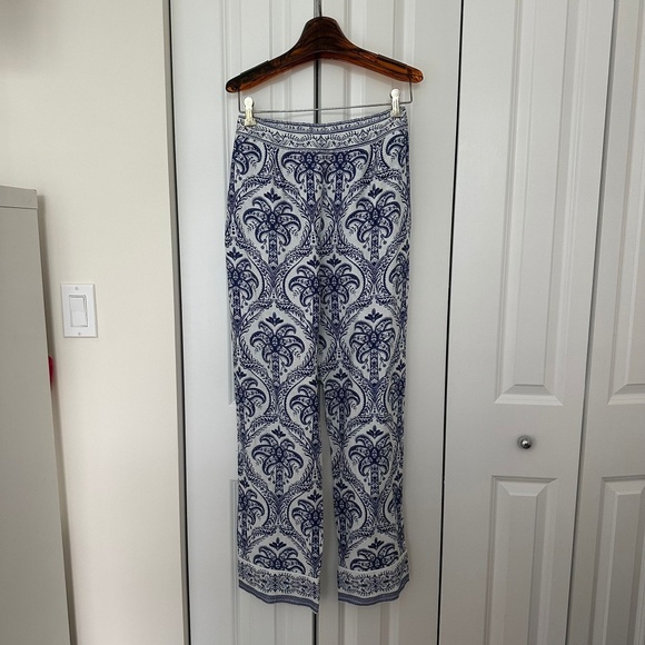 Farm Rio Off-White Tropical Cameo Pajama Pants - Picture 4 of 8